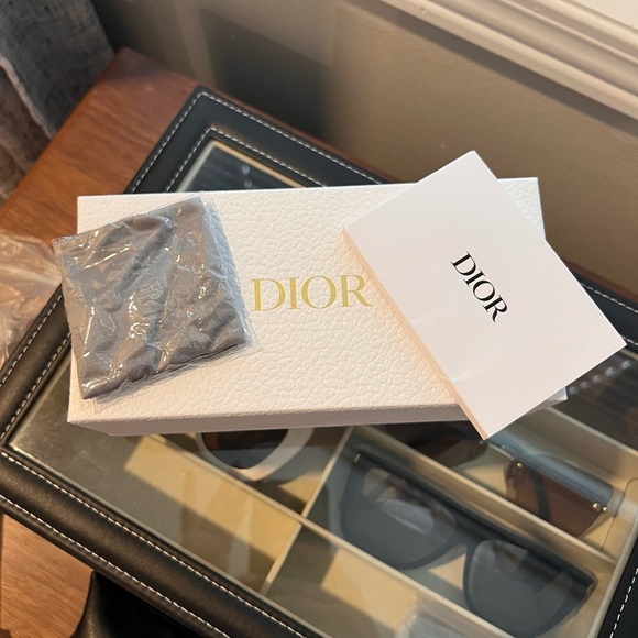 Dior sunglasses - Picture 8 of 9